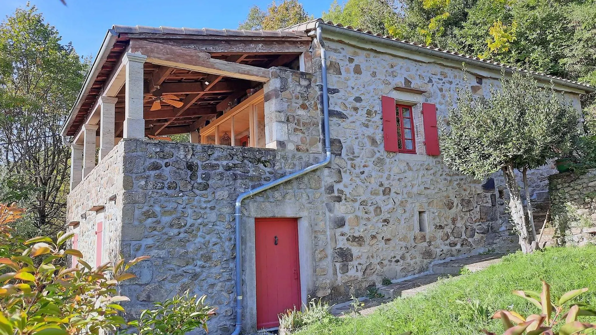 Klimatisiertes Ferienhaus Mit Pool Chassiers
